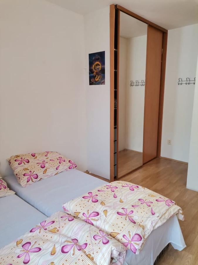 Anh' Private Rooms For Tourist Μπρατισλάβα Εξωτερικό φωτογραφία