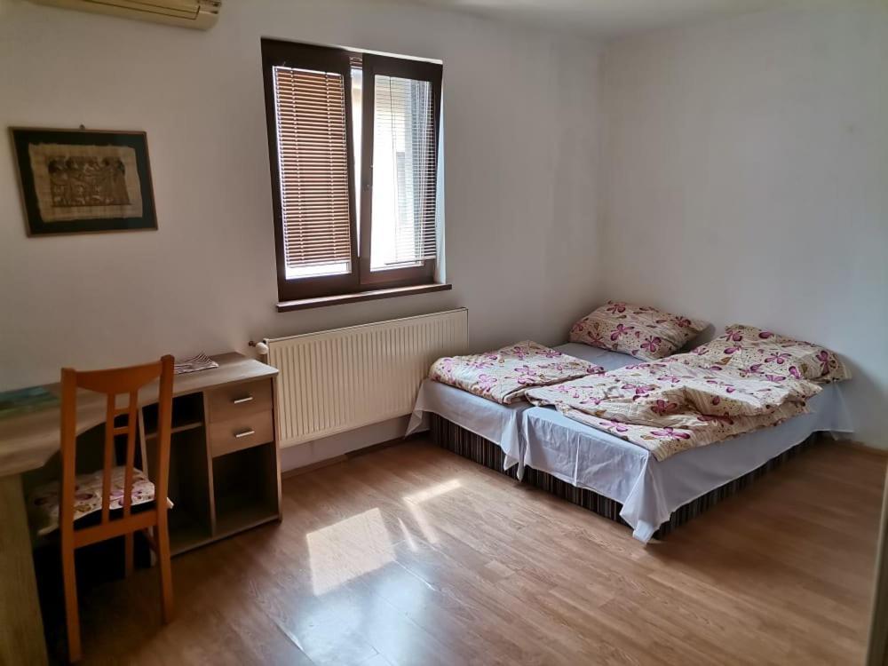 Anh' Private Rooms For Tourist Μπρατισλάβα Εξωτερικό φωτογραφία